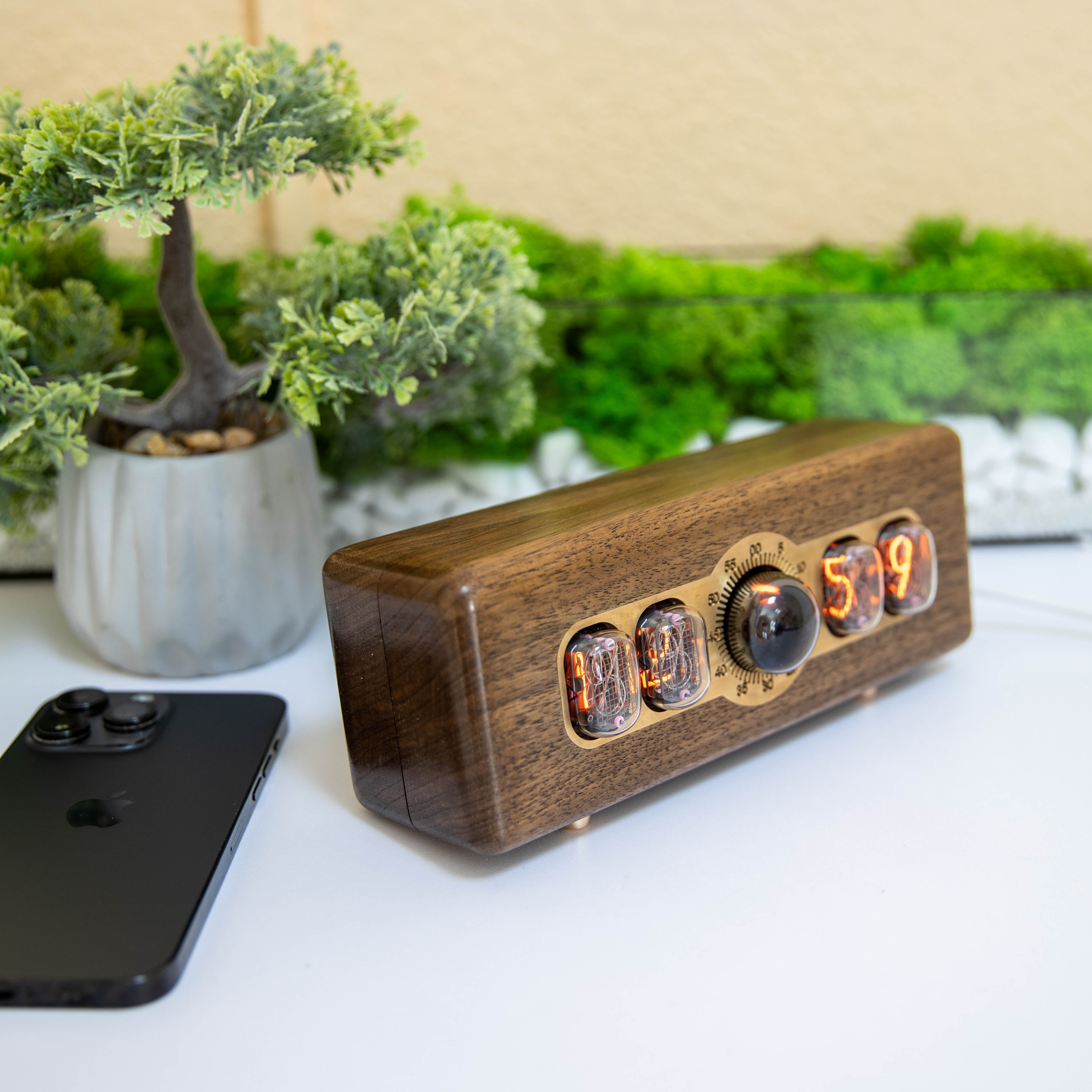 Nixie Tube Clock Pulsar IN-12 + Decatron – Pulsar Nixie Clock