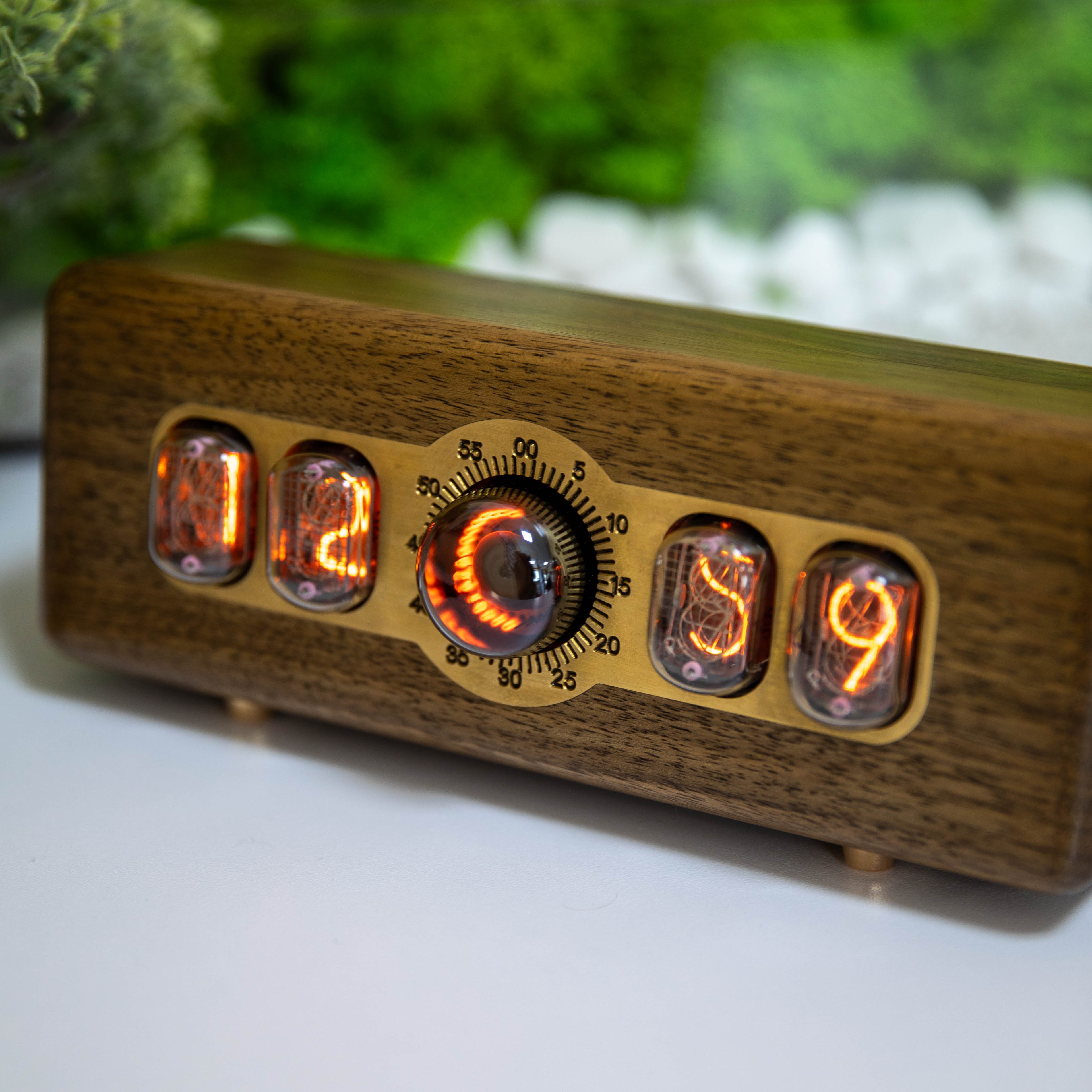 Handmade IN-12 nixie tube clock Pulsar with Decatron and orange glow in a wooden case